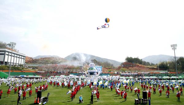 하동군, 13일 문화예술회관서 내외 군민 800명 제34회 군민의 날 기념 행사