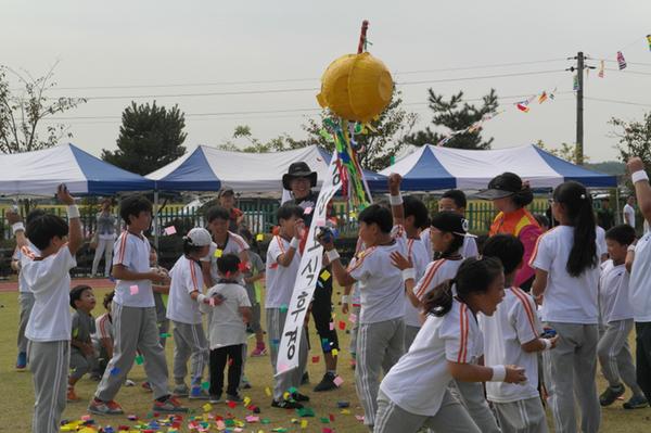 하동 궁항초, 궁항가족 대운동회 개최…교육공동체 한마음 소통의 장 마련