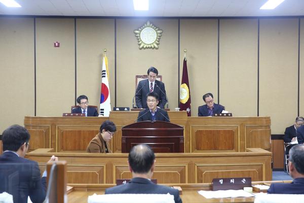 하동군의회, 제240회 정례회 본회의 김종환 의원 대표발의 만장일치 채택